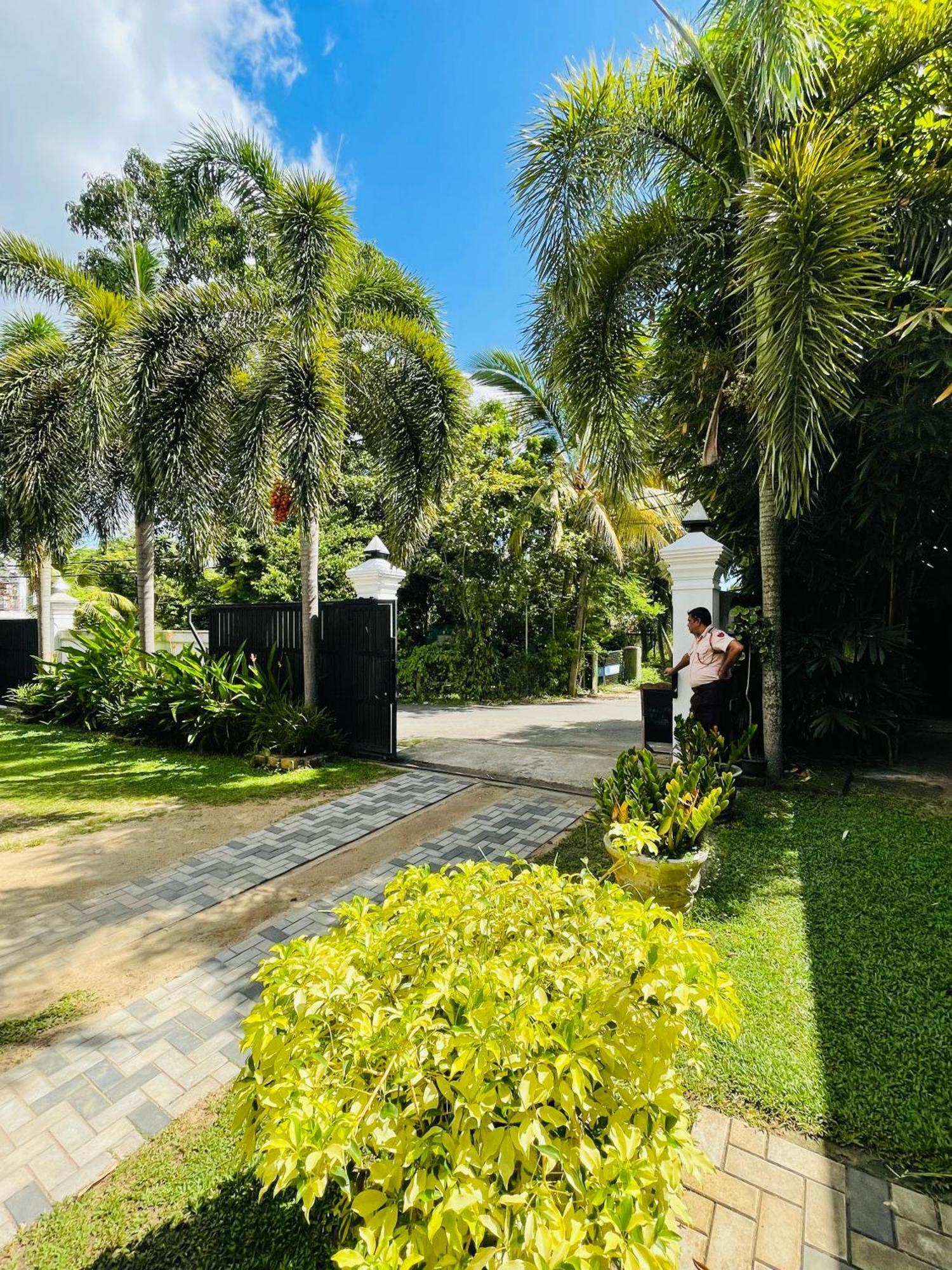 Ravan Resort 탕갈레 외부 사진